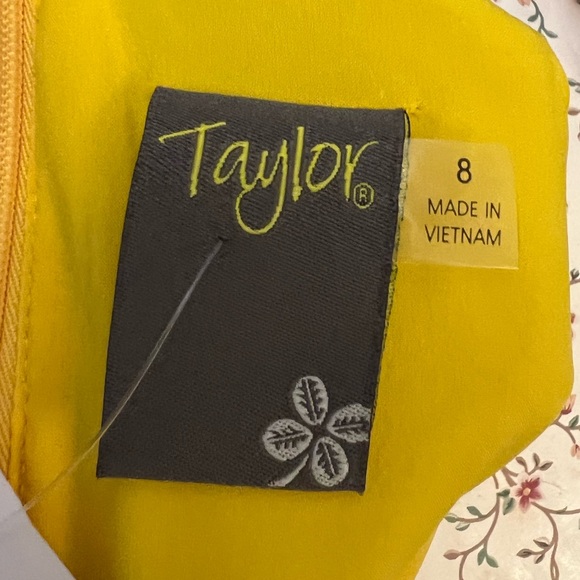 Taylor Floral Halter Dress - Picture 9 of 9